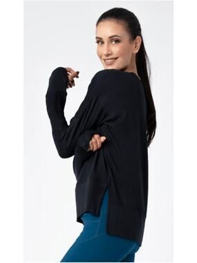 Sol And Mane Long Sleeve Maya Sweatshirt Womens Size Large Black New Pullover